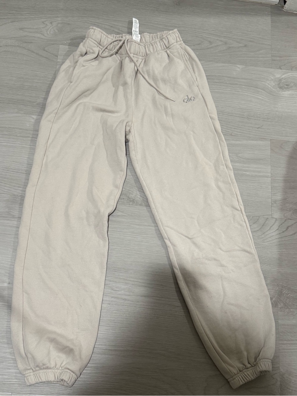 Alo Yoga Oatmeal Accolade Sweatpants Size XXS High Rise Joggers